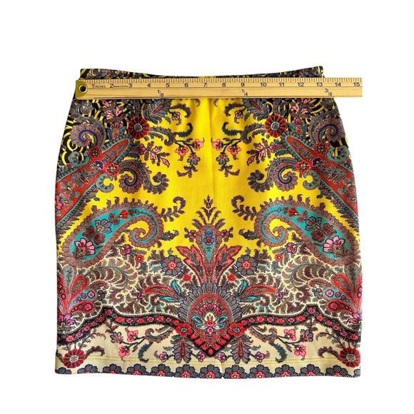 Bebe Yellow Paisley Skirt Womens Size S Stretch Pull On Vibrant Colorful Mini - Picture 3 of 8